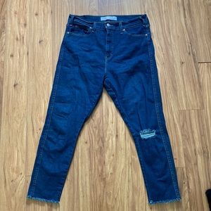 Signature Levi Strauss High Rise Skinny Jeans